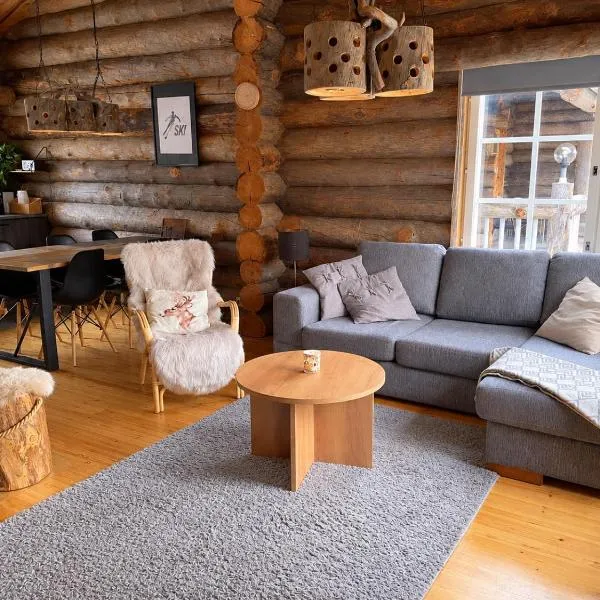 Kelokuura Ruka, Cozy Finnish Log Cabin near the Slopes, hotell i Ruka