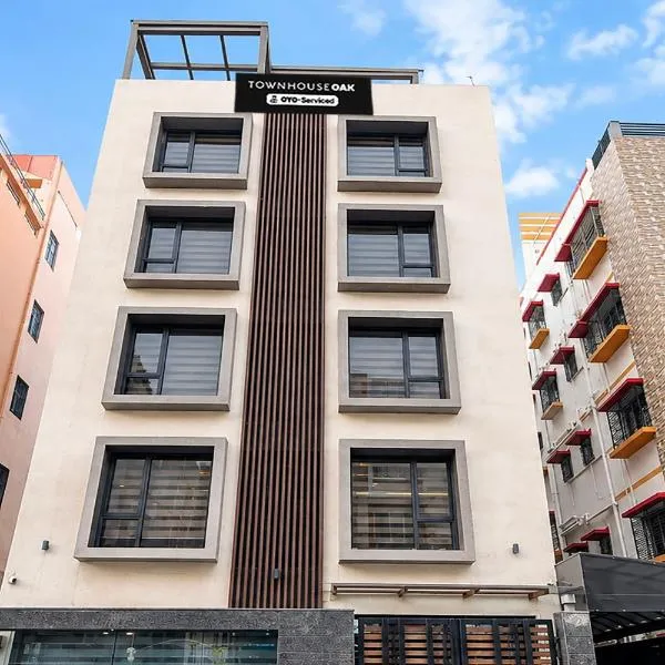 Super Townhouse Oak DLF Newtown Bus Terminal, отель в Калькутте
