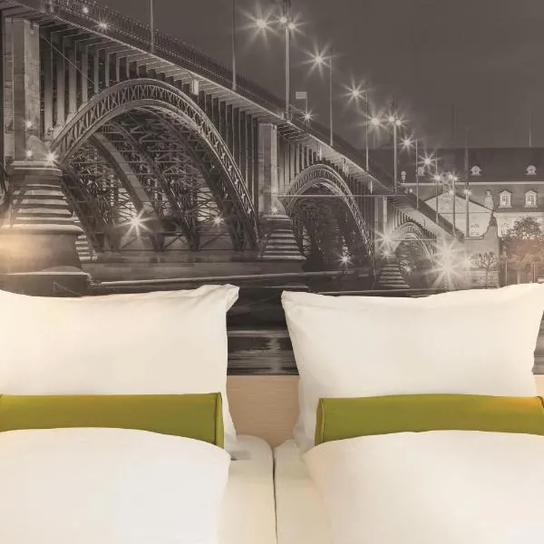 Mainz में, होटल Super 8 by Wyndham Mainz Zollhafen