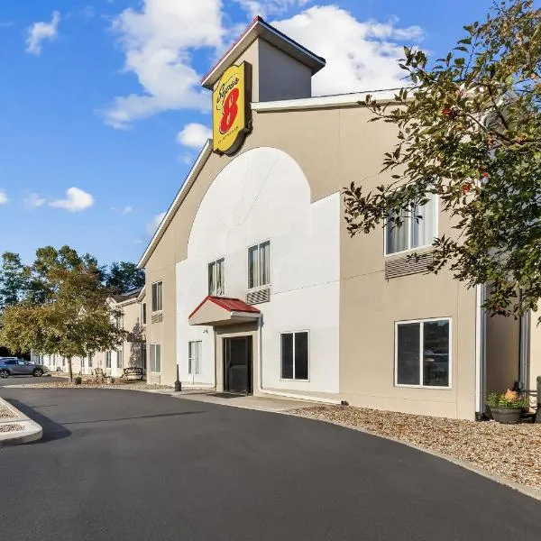 Viesnīca Super 8 by Wyndham Cloverdale IN pilsētā Cloverdale