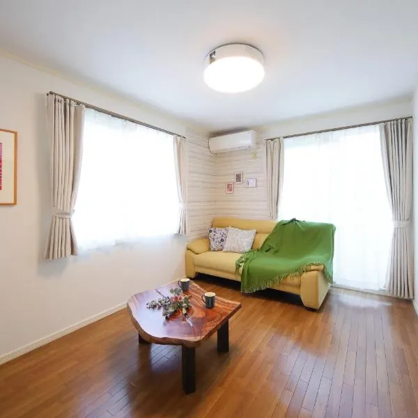 Stay Chacha 城下町茶茶2F, hôtel à Marugame
