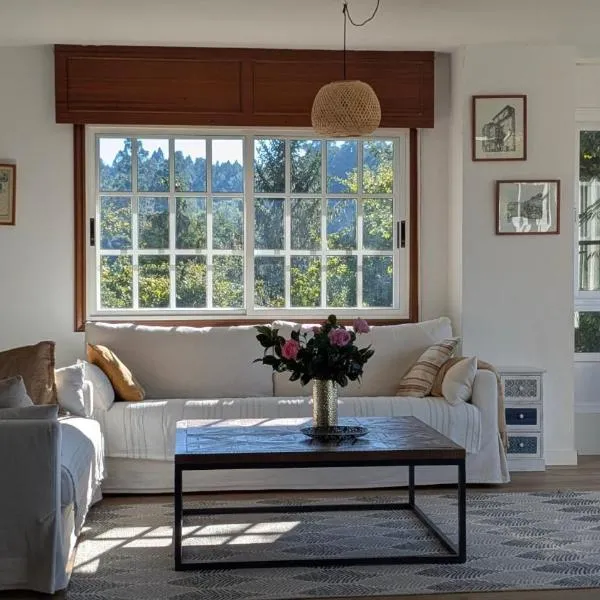Casa Santi - 10 minutos de Santiago, Hotel in Santiago de Compostela