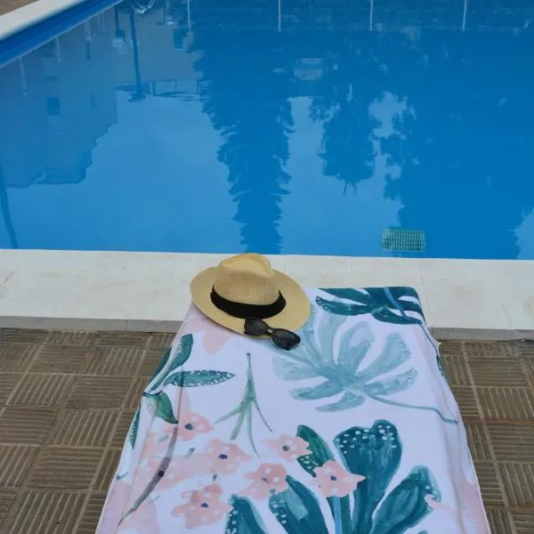 THE TEIDES WINDOW swimming pool LA VENTANA DEL TEIDE, hotel em Cho