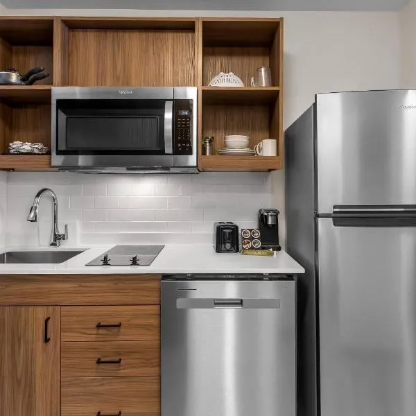Everhome Suites Clarksville Ft Campbell Area by Choice Hotels, hotel in Clarksville