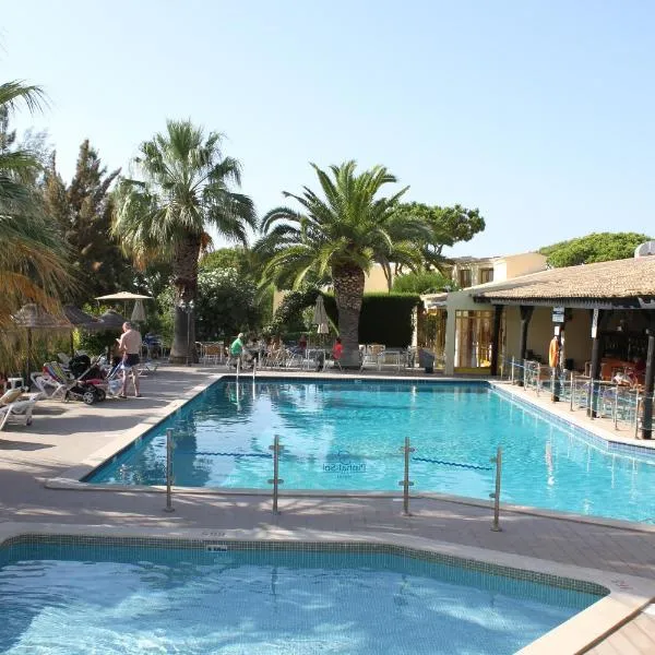 Hotel Pinhal do Sol, hotel v destinaci Quarteira