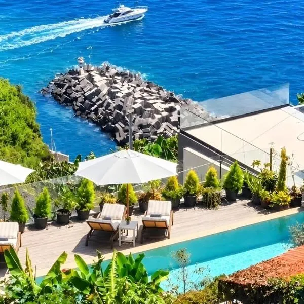 Les Terrasses Suites - Adults Only, hotel en Calheta