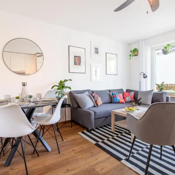 Modern Apartment with Balcony near SBB - Special CUATRO PICASSO 43 Apartment, Basel, up to 6 guests, hotel a Basilea
