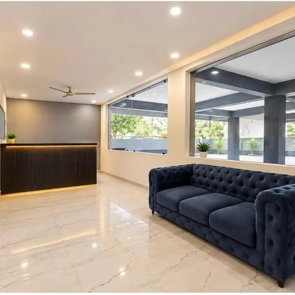 Hotel Ivory Towers, ξενοδοχείο στο Χιντεραμπάντ