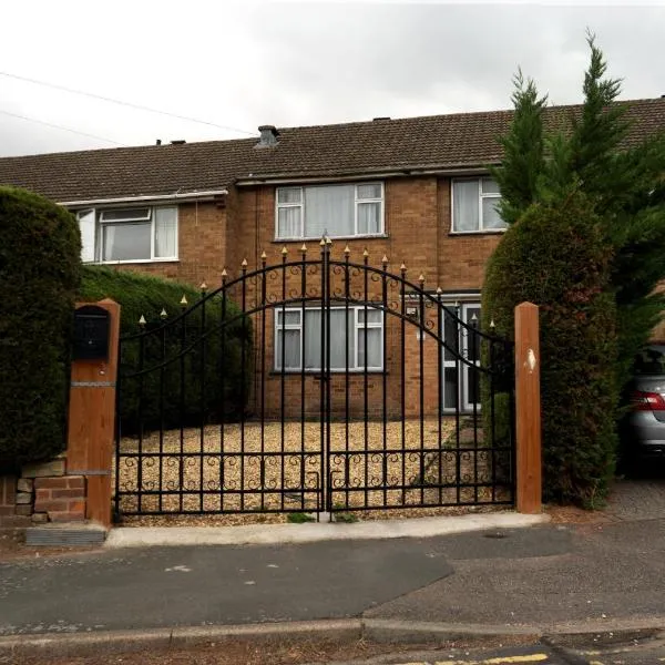 Surrey Hills Retreat - 2-Bed - Easy London Access, hotel v destinácii Ash