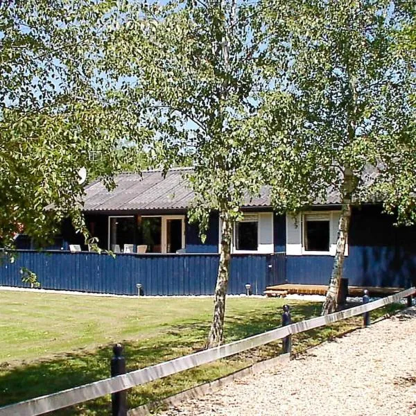 6 person holiday home in Hemmet, готель у місті Falen
