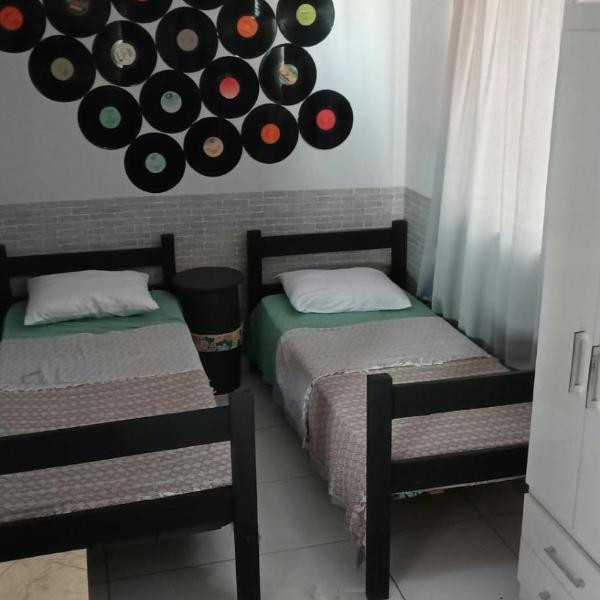 Casa Familiar para 6 Pessoas com Suíte Privativa e Espaço para Todos