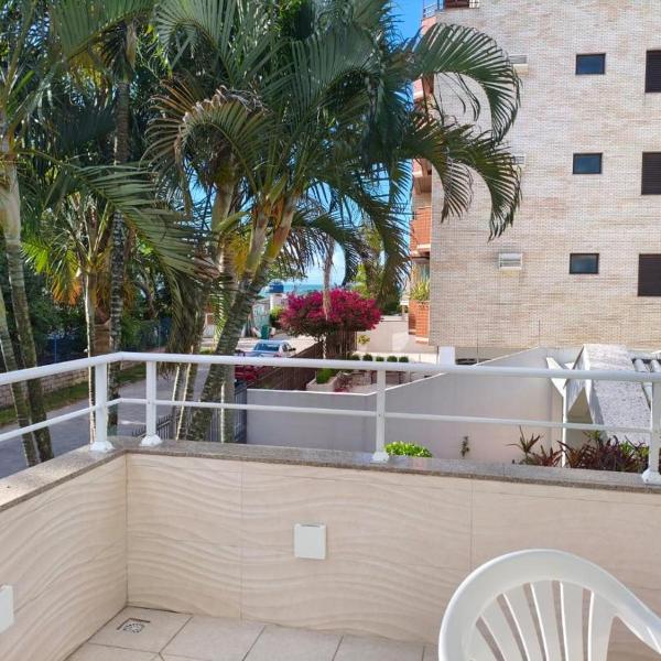 Apartamento para 6 Pessoas com Sacada, Vista para o Mar e Churrasqueira no Norte de Florianópolis - 105