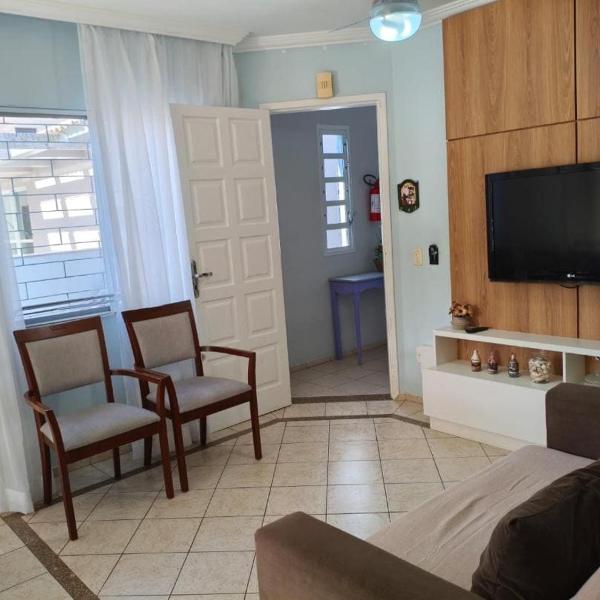 Apartamento para 6 Pessoas com Sacada, Vista para o Mar e Churrasqueira no Norte de Florianópolis - 105 - Foto 5