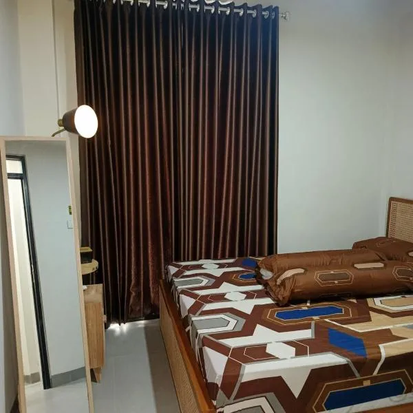 HomeStay Pinus C3, hotel di Singkawang
