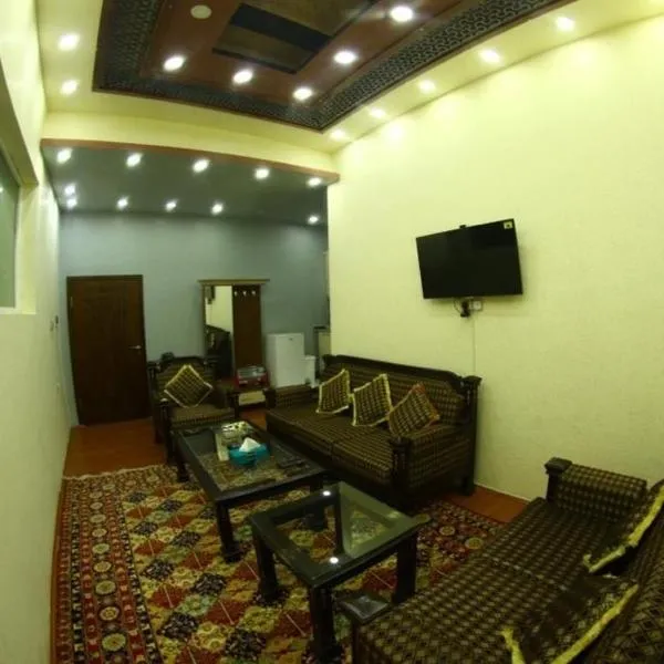 Golden Castle Guesthouse, viešbutis Mazari Šarife