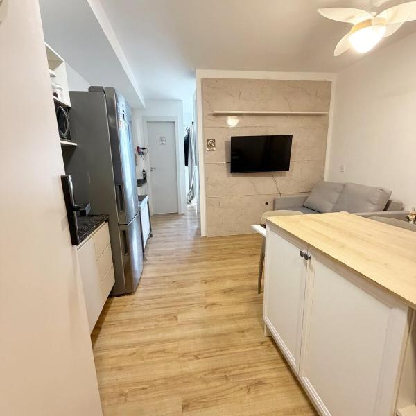 Apto confortável, com experiência e vista encantadora