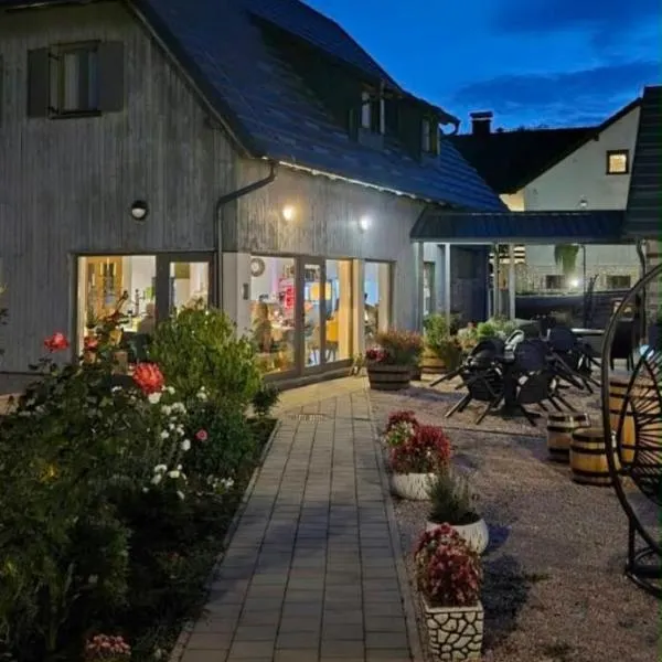 Viesnīca Antemurale - Luxury rooms,Plitvice Lakes pilsētā Rastovača