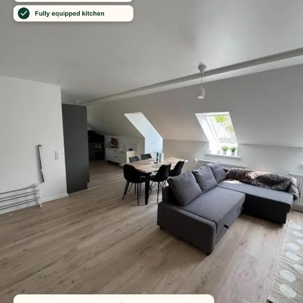 The Snowdrop - New Exclusive 4 bedroom house, up to 8 persons - 155m2 - Free Parking，位于Marslev的酒店