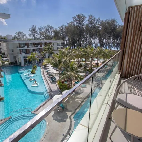 Beachfront 267 3BR Condo with Pool View, hotel di Bandar Phuket