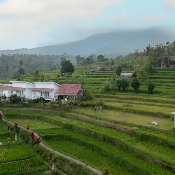 Santya Loka Lodge & Twin Waterfall โรงแรมในจาตีลูวีห์