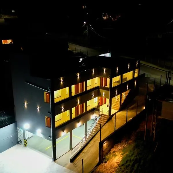 Suíte Confortável- Pousada Vila de Conceição, hotel v mestu Conceição do Mato Dentro