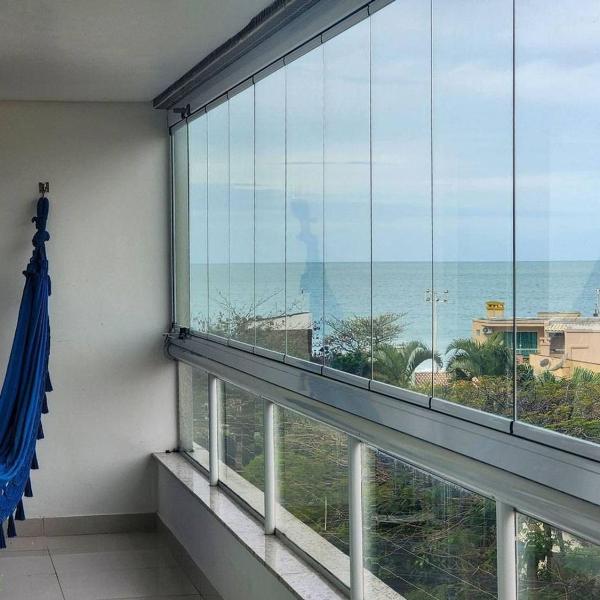 L107 | Apartamento com vista para o mar