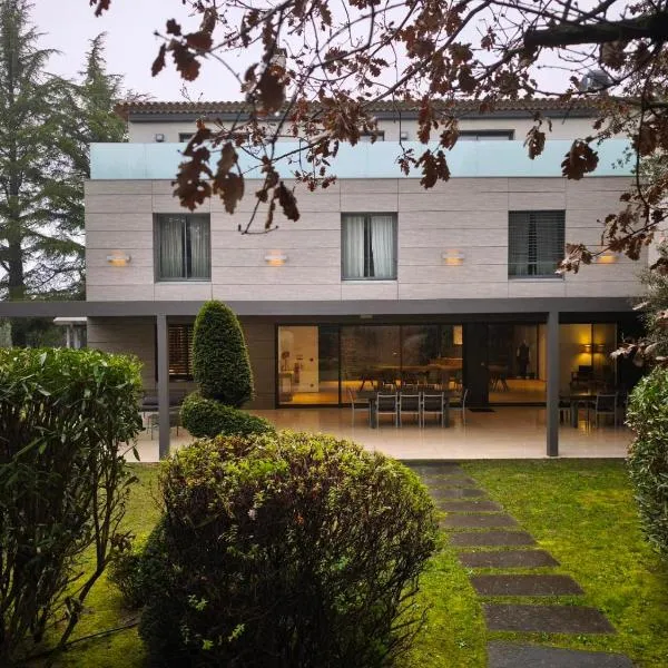 Domaine Rampale – hotel w mieście Fuveau