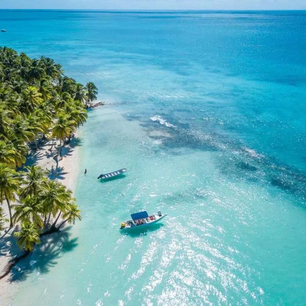 CARIBBEAN VILLAS AND SUITES - playa Bavaro Los Corales, hotel in Punta Cana