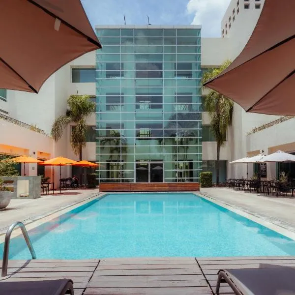 Sheraton Leon, khách sạn ở León