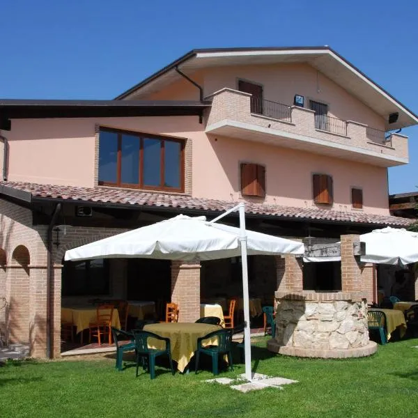 Country House Il Piacere, hotel v destinaci Civitella del Tronto