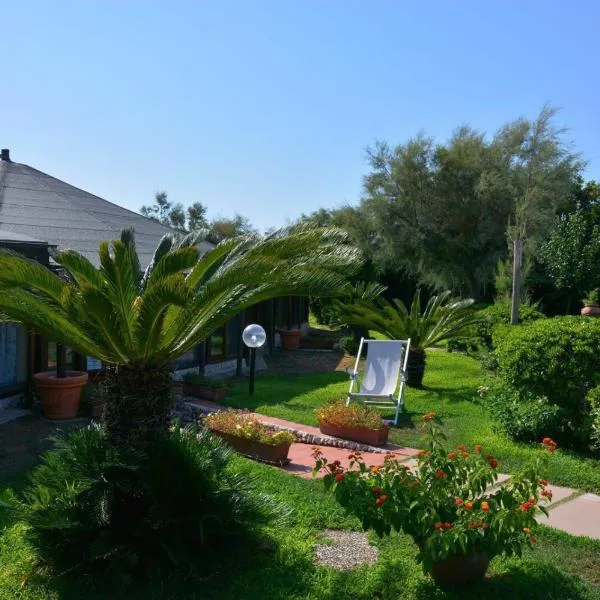Hotel La Nave, hotel Sperlongában