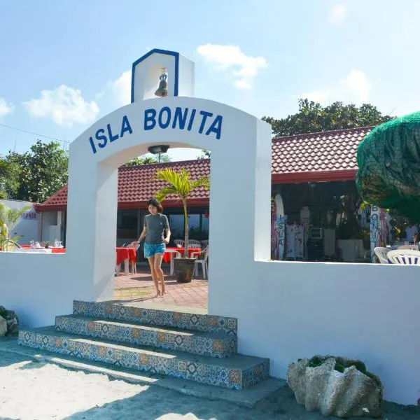 Isla Bonita Beach Resort, hôtel à Bacnotan