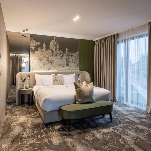 GW Danube Hotel, hotel u gradu 'Štúrovo'