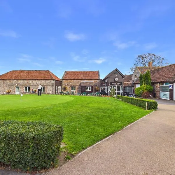 Mendip Spring Golf and Country Club, hotel di Churchill
