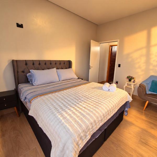 Apartamento Ipê - 10 minutos da Ponte da Amizade - Foto 2