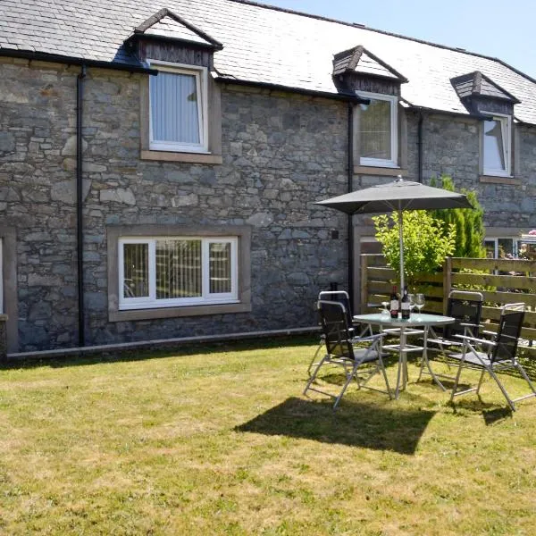 Kirroughtree Steading 1 - Uk5859, hotel v destinaci Newton Stewart