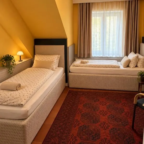 Zimmer & Apartments Wolfsberg C1, hotel u gradu 'Wolfsberg'
