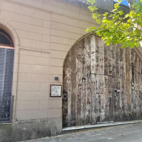 Las Glicinas Boutique Apartments, khách sạn ở Colonia del Sacramento