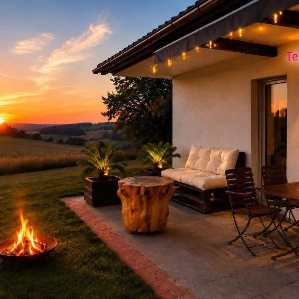 Frankenberg में, होटल WEITURA - Private Lodge & Offline-Lounge, Wellness und Weitblick