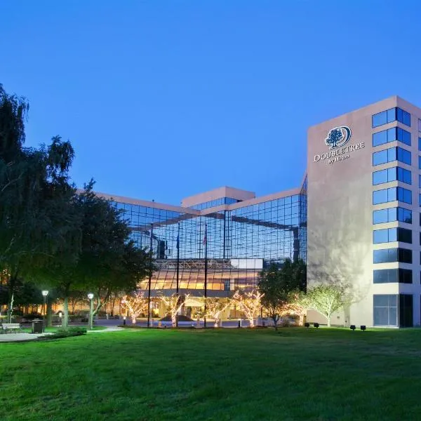 DoubleTree by Hilton Stamford โรงแรมในสแตมฟอร์ด
