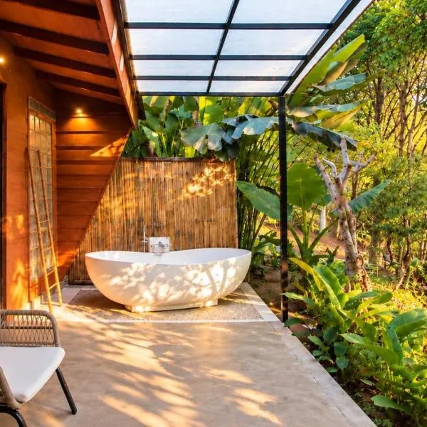 Clovehigh Cabin and Homestay Munduk, hotell i Munduk