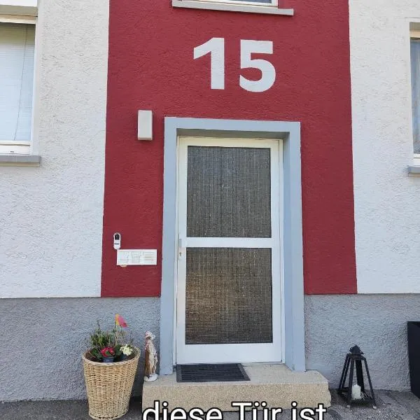 Zweibettzimmer in einer Wohnung mit Katzen, hotell i Rottweil