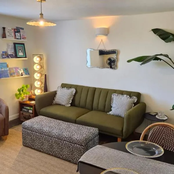 Trinity Heights Retreat - Cosy Georgian Townhouse apartment 6 mins from Margate main sands, Hotel in Margate