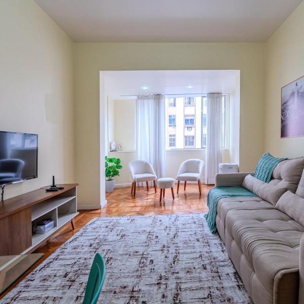 Beachside Apt 200m from Copacabana Fast WiFi