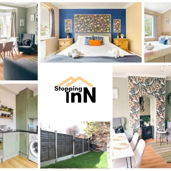Stylish Heathrow Retreat 2-Bed Near Station, hótel í Stanwell