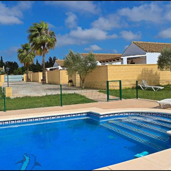 Bungalow en complejo II, отель в городе Конил-де-ла-Фронтера