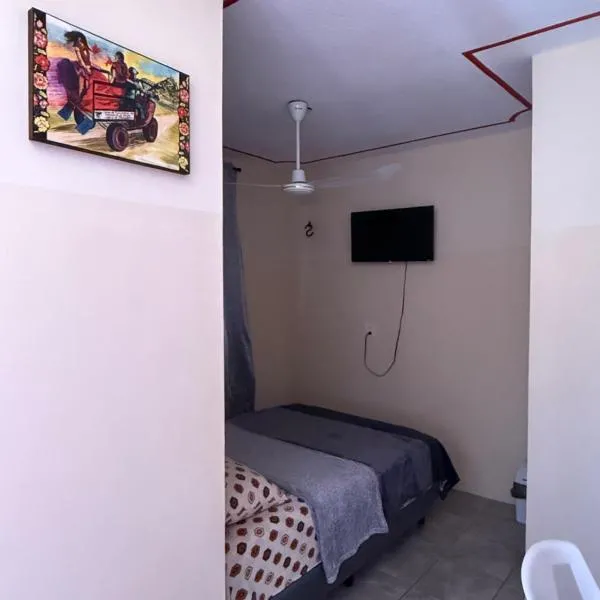 Hostal Color Inn, hotel u gradu Santo Domingo Tehuantepec