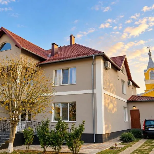 Casa Regina Pacis, hotel en Vărvăreuca