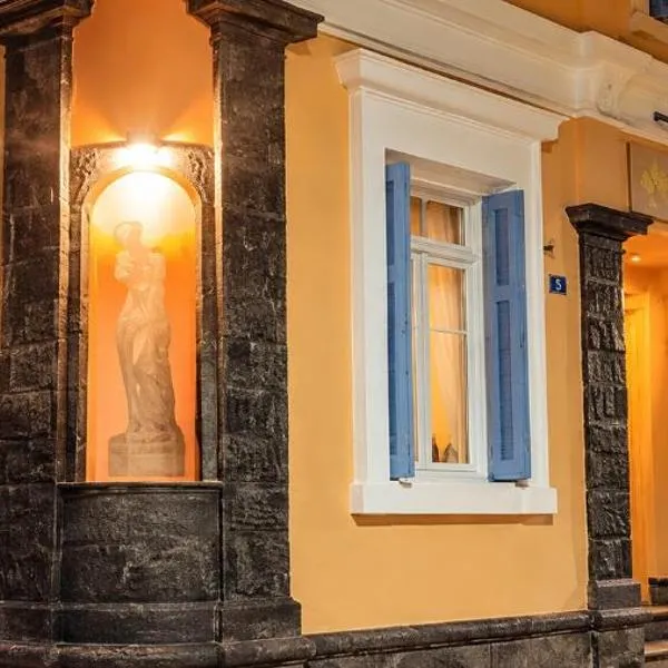Aphrodite luxury rooms，米蒂利尼的飯店