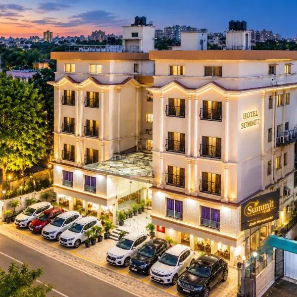 Hotel Summit, hotell i Ahmedabad